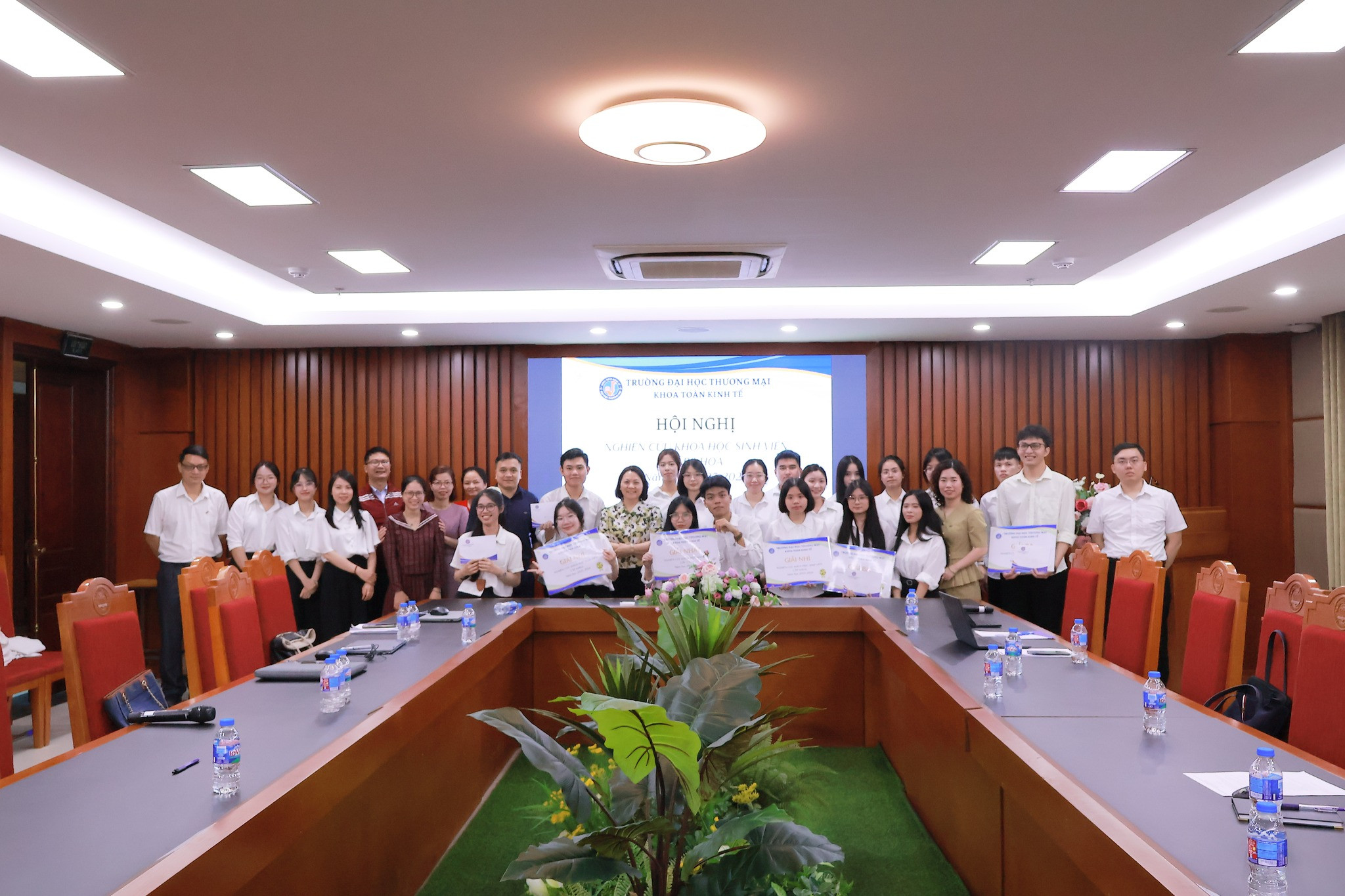 Hội nghị báo cáo kết quả nghiên cứu khoa học sinh viên khoa Toán Kinh tế năm học 2025-2026